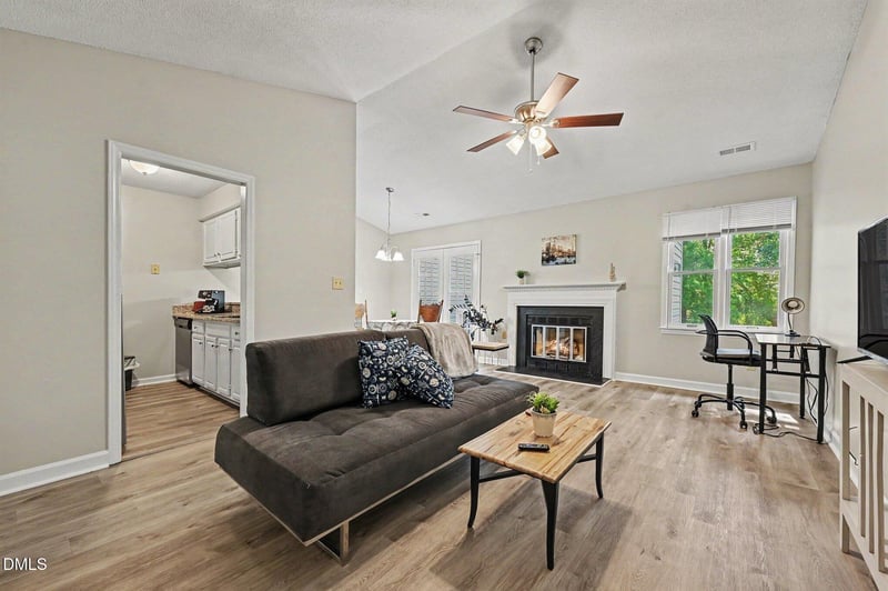 3331 Tarleton E #B 08, Durham, NC 27713