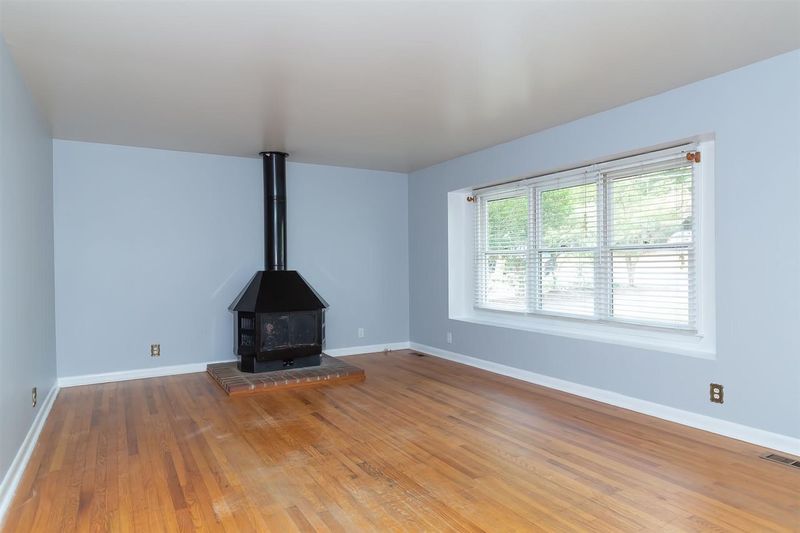 3332 Ashby Pl, Raleigh, NC 27604