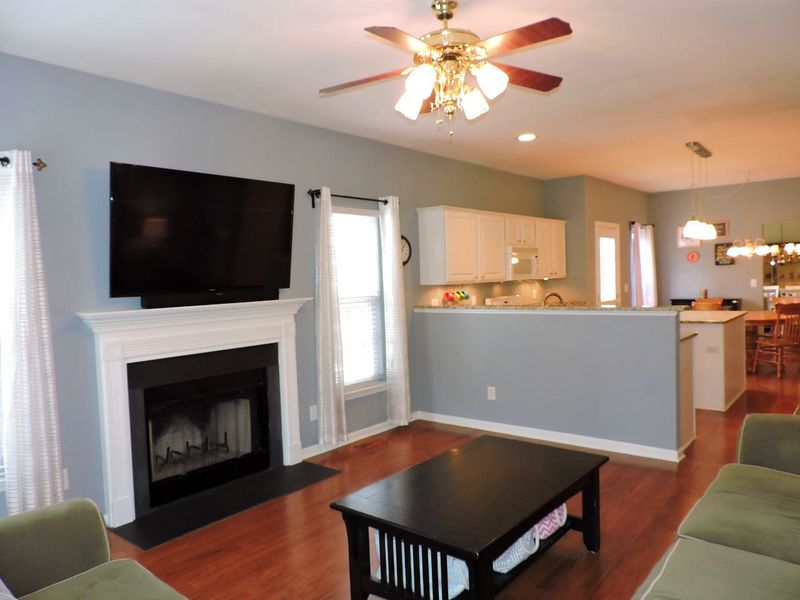 3332 Forest Mill Cir, Raleigh, NC 27616