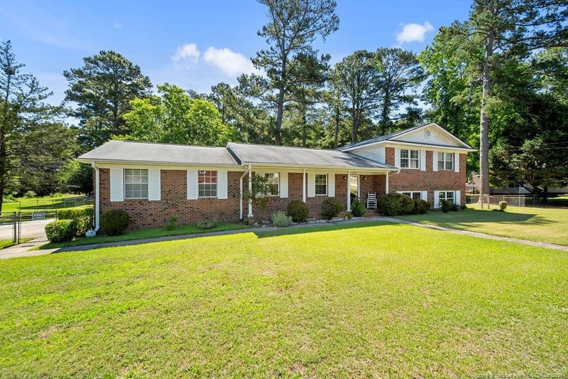 3332 Melba Dr, Fayetteville, NC 28301