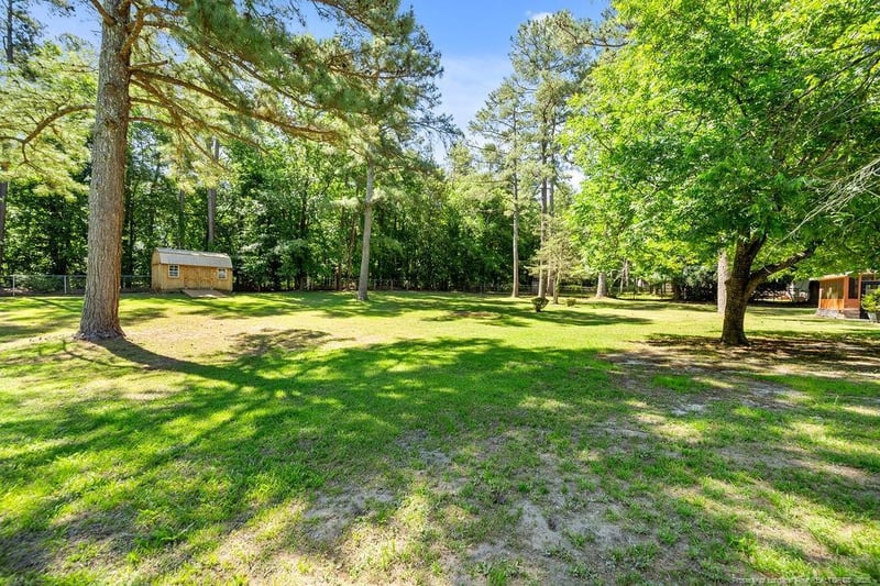 3332 Melba Dr, Fayetteville, NC 28301