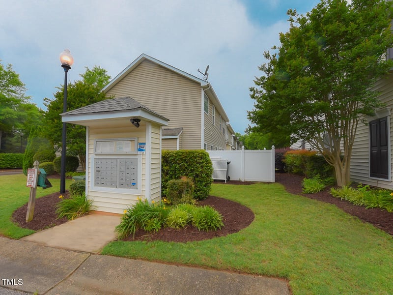 3339 Archdale Dr, Raleigh, NC 27614