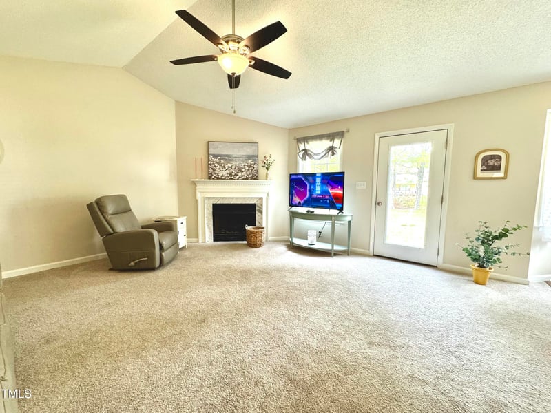 334 Cabin Grove Ct, Angier, NC 27501