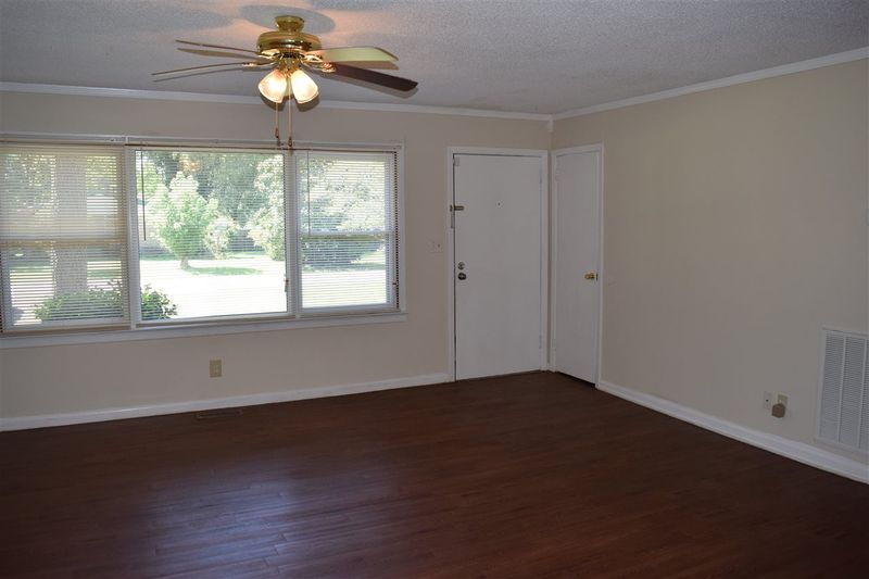 334 Holland Dr, Smithfield, NC 27577