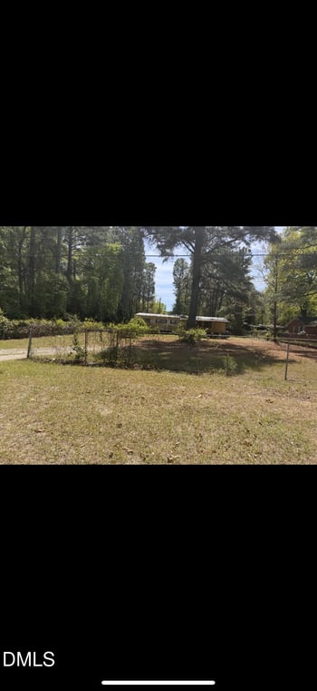 334 Old Shaw Rd, Fayetteville, NC 28303