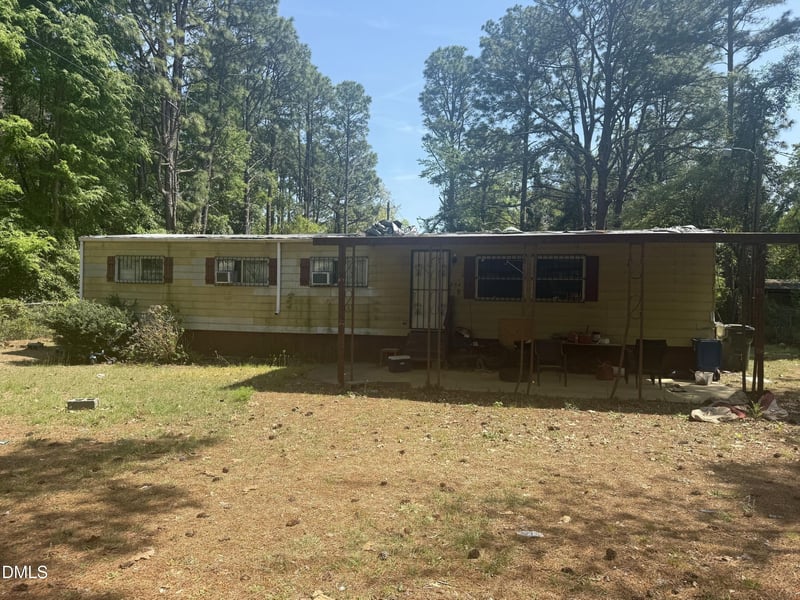 334 Old Shaw Rd, Fayetteville, NC 28303