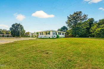 334 Perry Curtis Rd, Zebulon, NC 27597