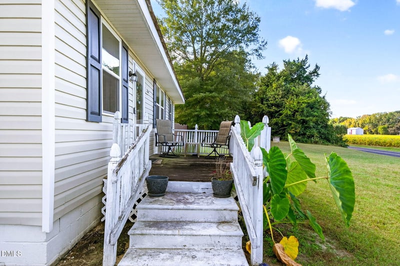 334 Perry Curtis Rd, Zebulon, NC 27597