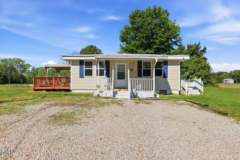 334 Perry Curtis Rd, Zebulon, NC 27597