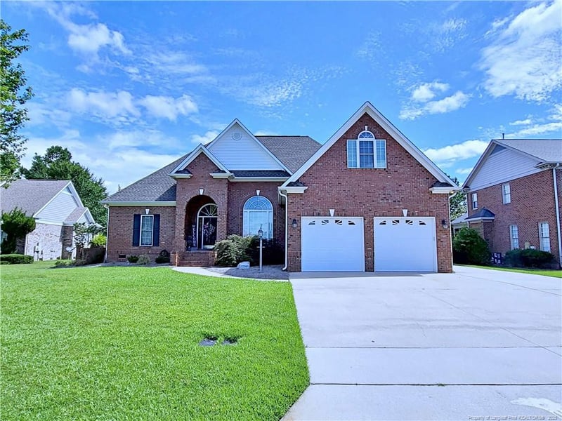 334 St Thomas Rd, Fayetteville, NC 28311