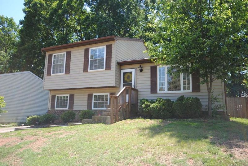 3341 Joanne Dr, Raleigh, NC 27603