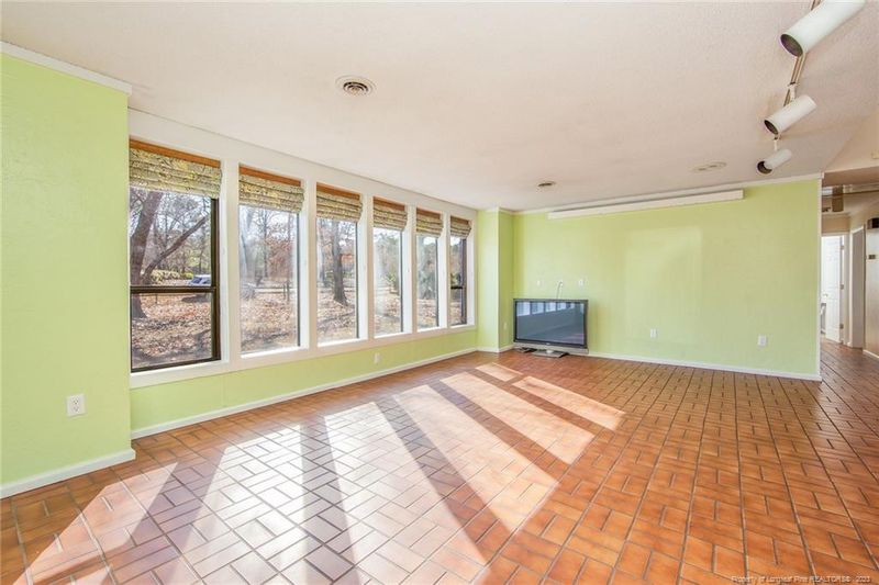 3345 Fields Rd, Fayetteville, NC 28312