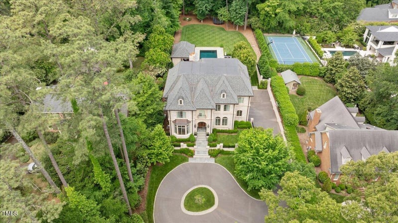 3347 Alamance Dr, Raleigh, NC 27609
