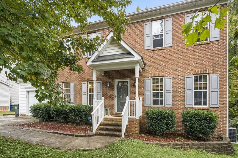 3348 Forest Mill Cir, Raleigh, NC 27616