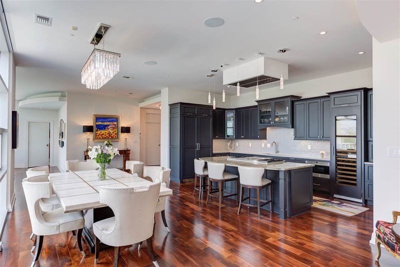 335 W Barbee Chapel Rd #335-337, Chapel Hill, NC 27517