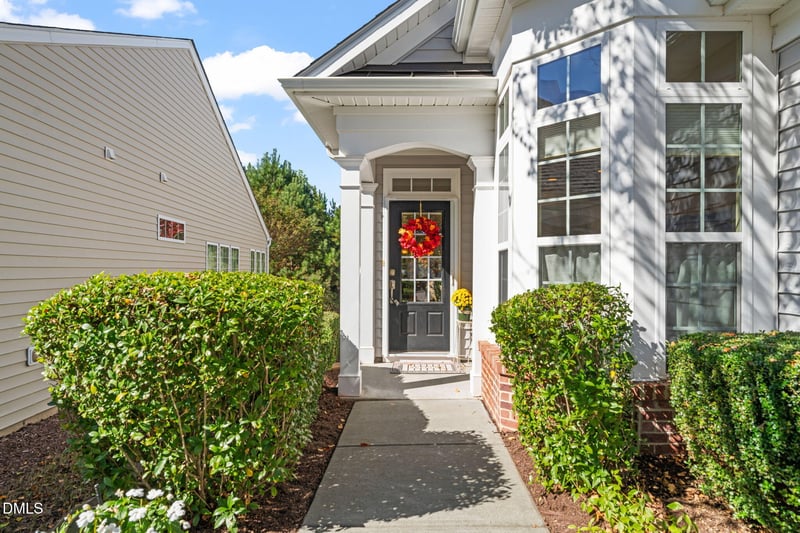 335 Bickerton Ct, Cary, NC 27519
