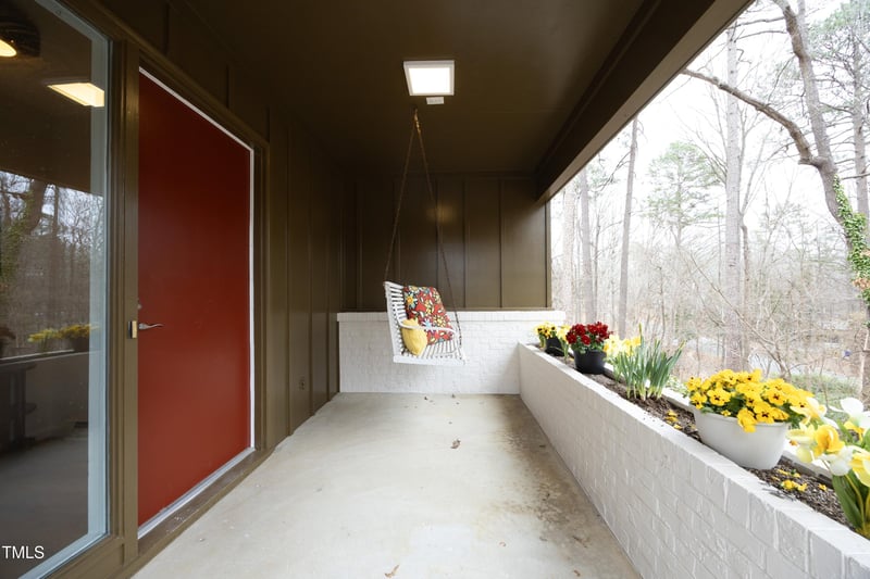 335 Burlage Cir, Chapel Hill, NC 27514