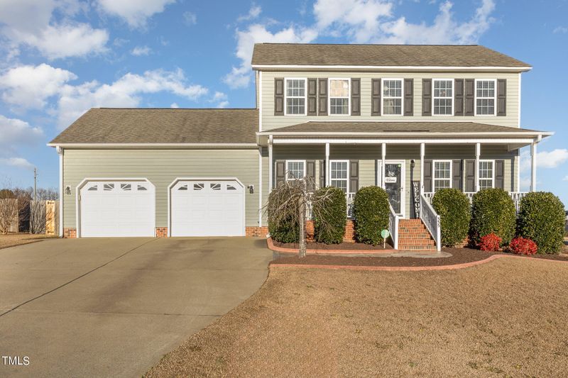 335 Moonlight Dr, Fuquay Varina, NC 27526