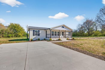 335 Myrtle Rd, Selma, NC 27576