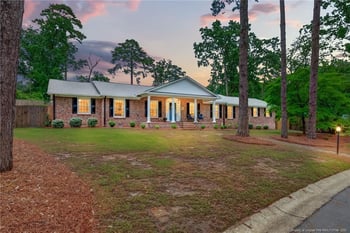 335 Oberlin Ct, Fayetteville, NC 28303