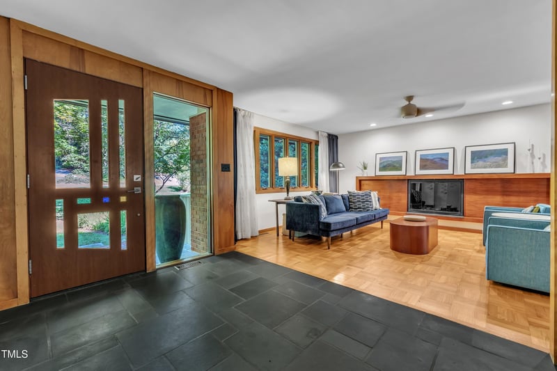 3350 Alamance Dr, Raleigh, NC 27609
