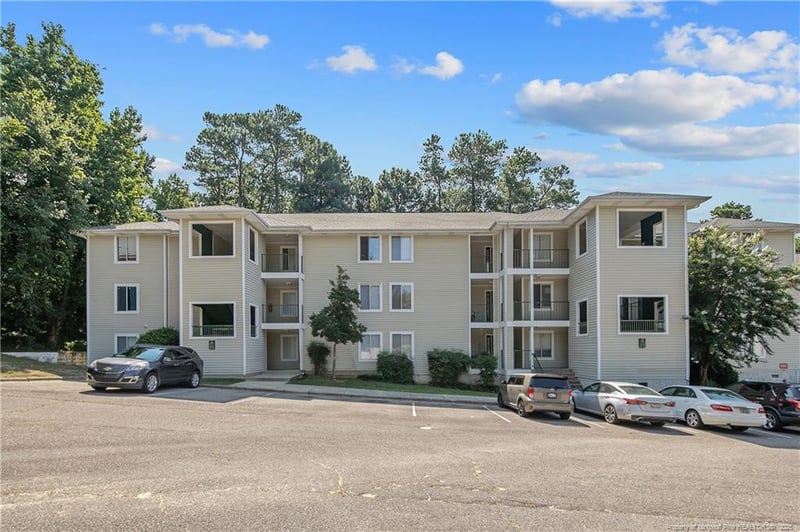 3351 Galleria Dr #13, Fayetteville, NC 28303