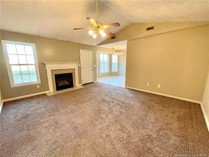 3352 Winesap Rd, Hope Mills, NC 28348