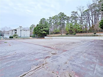3355 Galleria Dr #26, Fayetteville, NC 28303