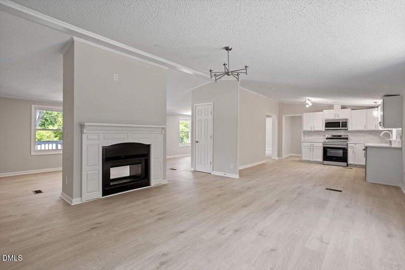 3356 Dandelion Ln, Fayetteville, NC 28306