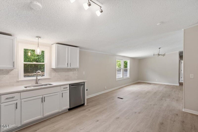 3356 Dandelion Ln, Fayetteville, NC 28306