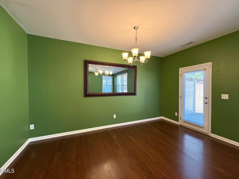 336 Duchart Ln, Fuquay Varina, NC 27526