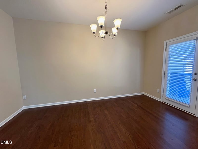 336 Duchart Ln, Fuquay Varina, NC 27526