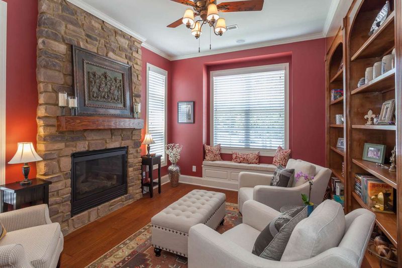 336 Sunstone Dr, Cary, NC 27519