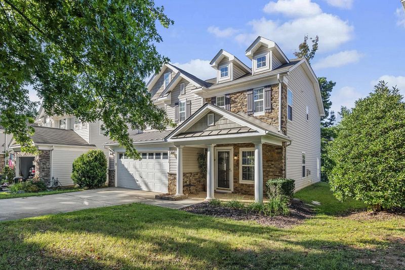 336 Trayesan Dr, Holly Springs, NC 27540