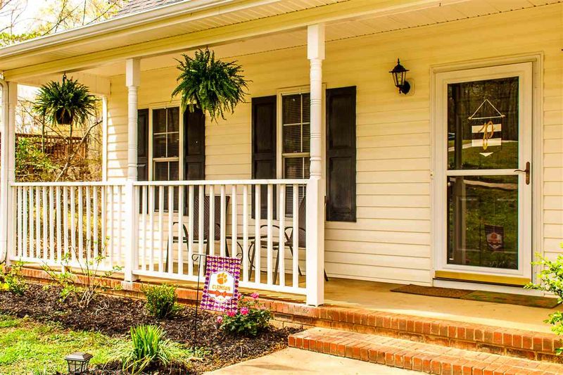 3367 Rockcastle Ct, Graham, NC 27253