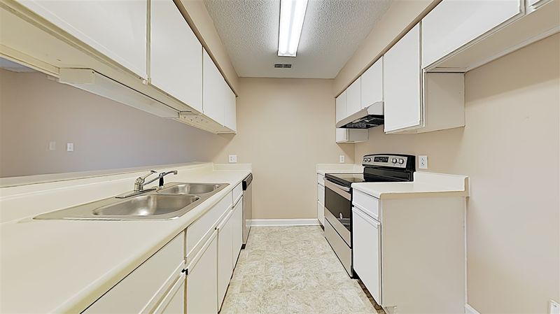3369 Tarleton #E-3, Durham, NC 27713