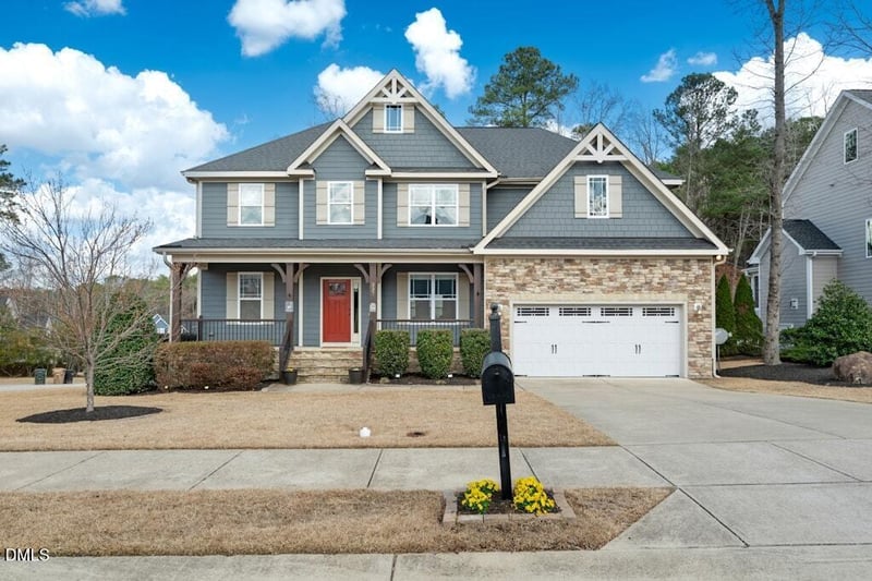 337 Grantwood Dr, Clayton, NC 27527