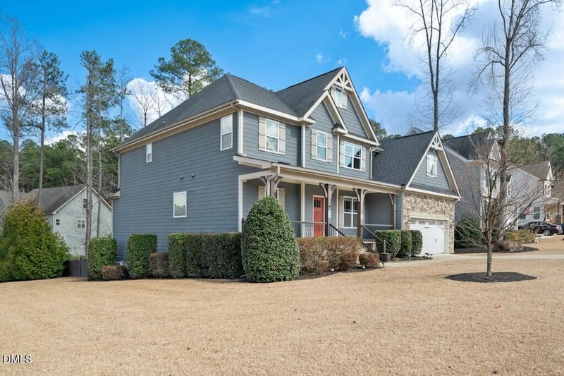 337 Grantwood Dr, Clayton, NC 27527