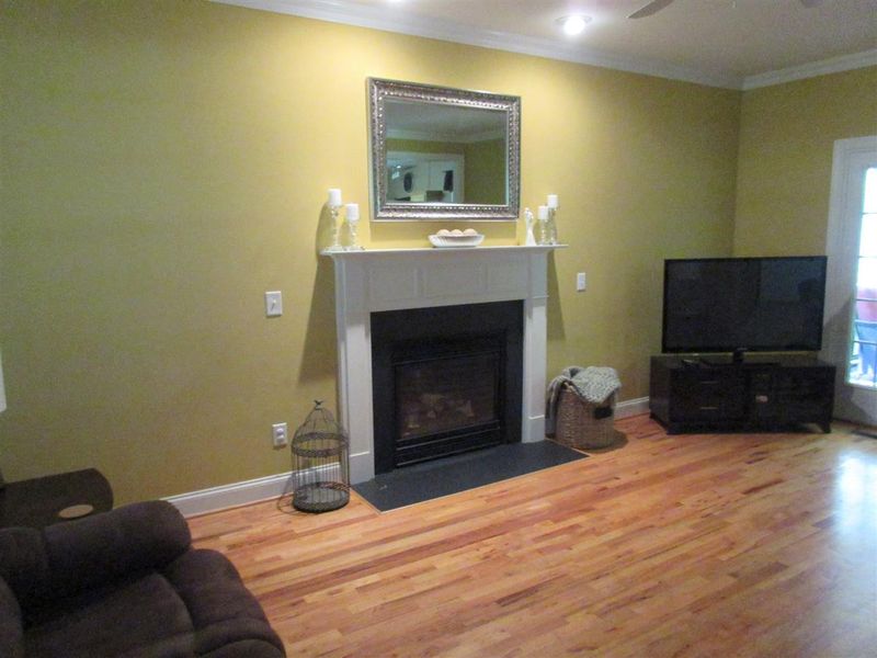 337 Poplar Forest Ln, Pittsboro, NC 27312
