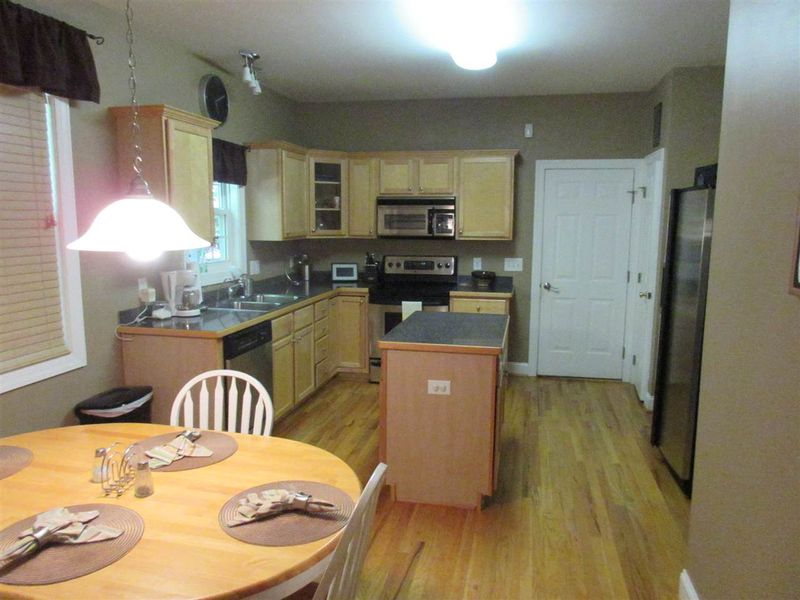 337 Poplar Forest Ln, Pittsboro, NC 27312