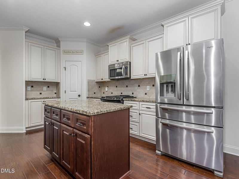 337 Shadowdale Ln, Rolesville, NC 27571