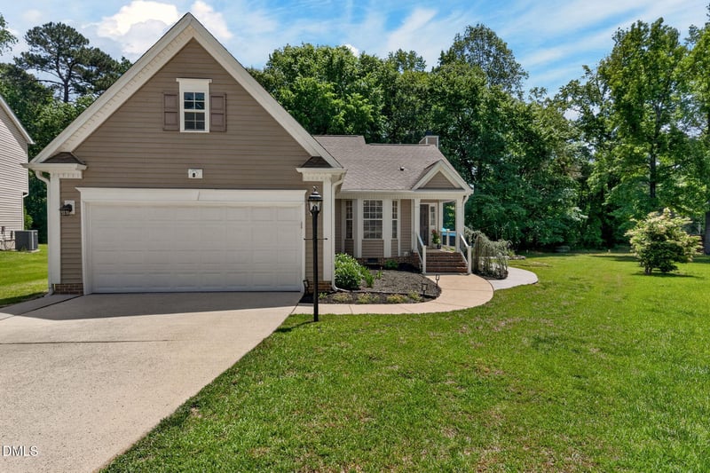 337 Stone Hedge Ct, Holly Springs, NC 27540