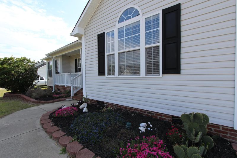 337 Water Oak Dr, Smithfield, NC 27577
