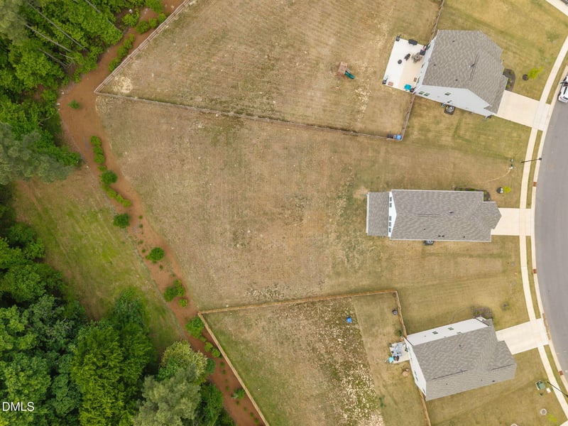 337 Winding Creek Dr, Lillington, NC 27546