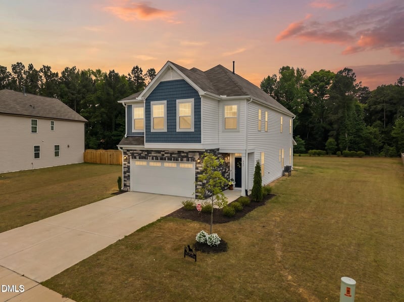 337 Winding Creek Dr, Lillington, NC 27546