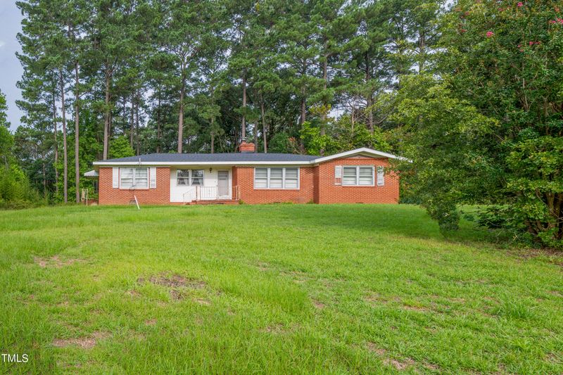 3370 Nc 96, Four Oaks, NC 27524