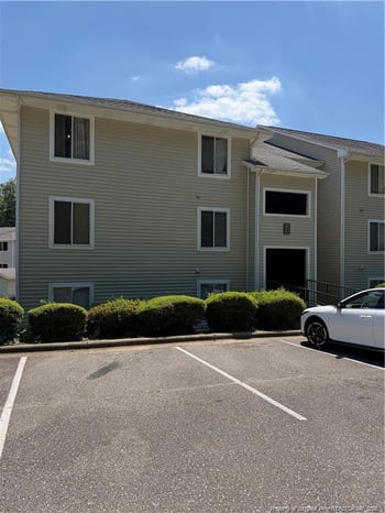 3374 Galleria Dr #11, Fayetteville, NC 28303