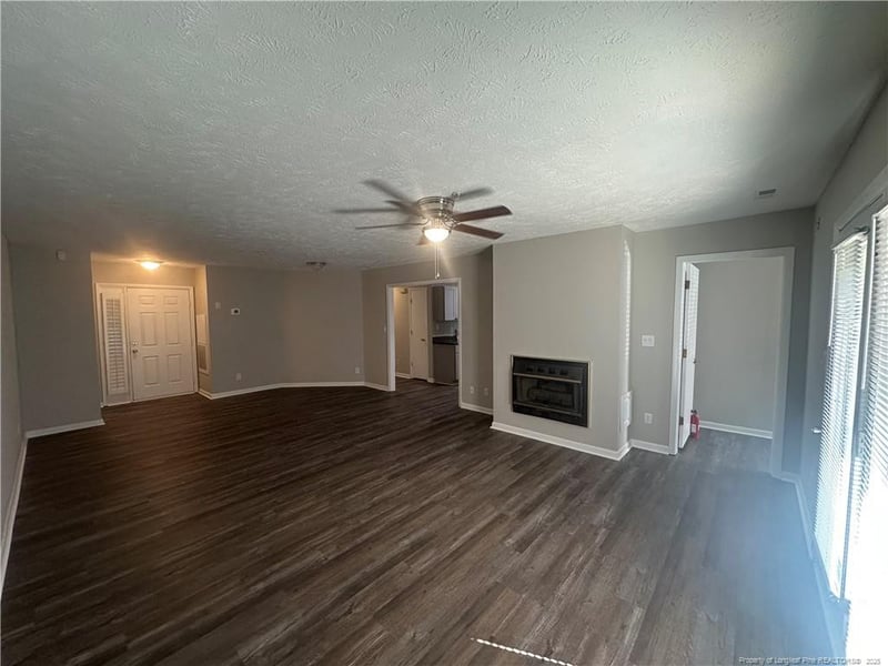 3374 Galleria Dr #3, Fayetteville, NC 28303