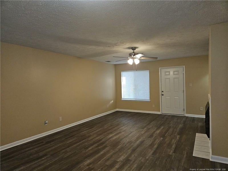 3375 Galleria Dr #7, Fayetteville, NC 28303