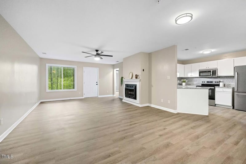 3375 Galleria Dr #8, Fayetteville, NC 28303